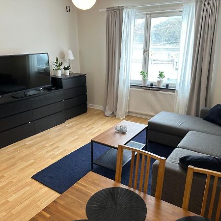 Trivsamma Laegenheter Med Fri Parkering Estocolmo Exterior foto