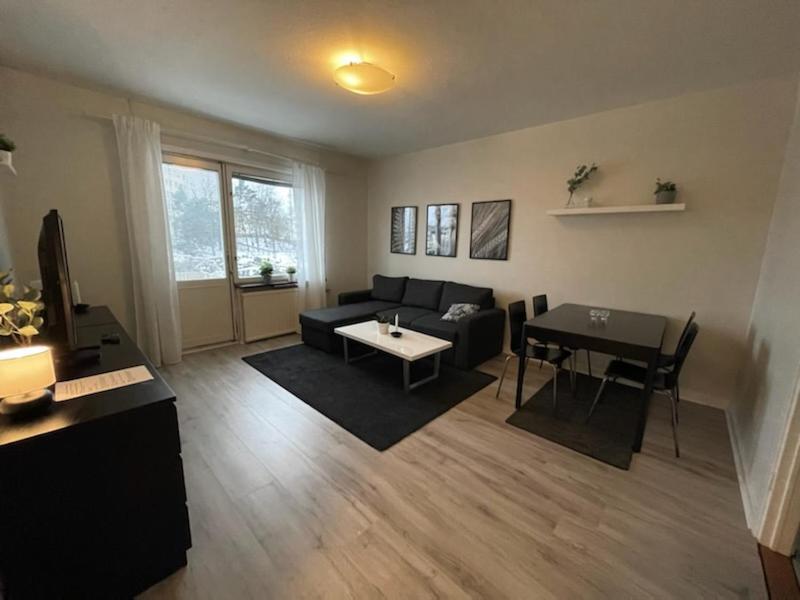 Trivsamma Laegenheter Med Fri Parkering Estocolmo Exterior foto