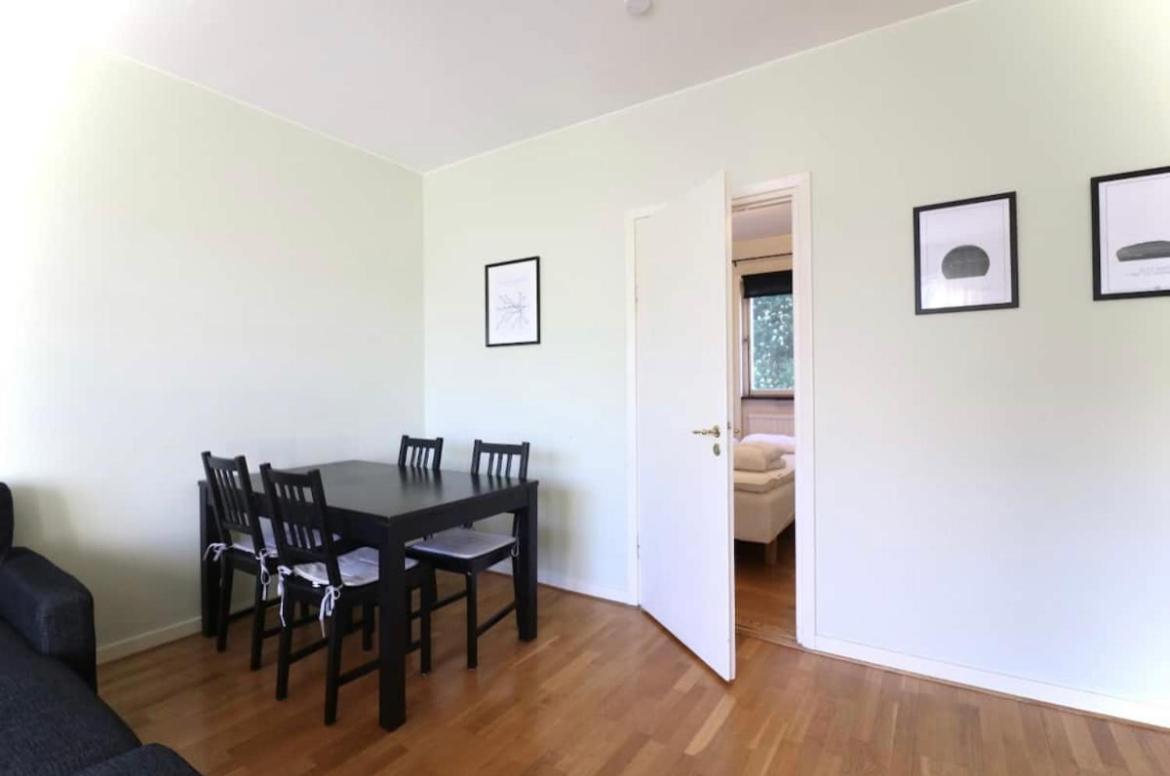 Trivsamma Laegenheter Med Fri Parkering Estocolmo Exterior foto