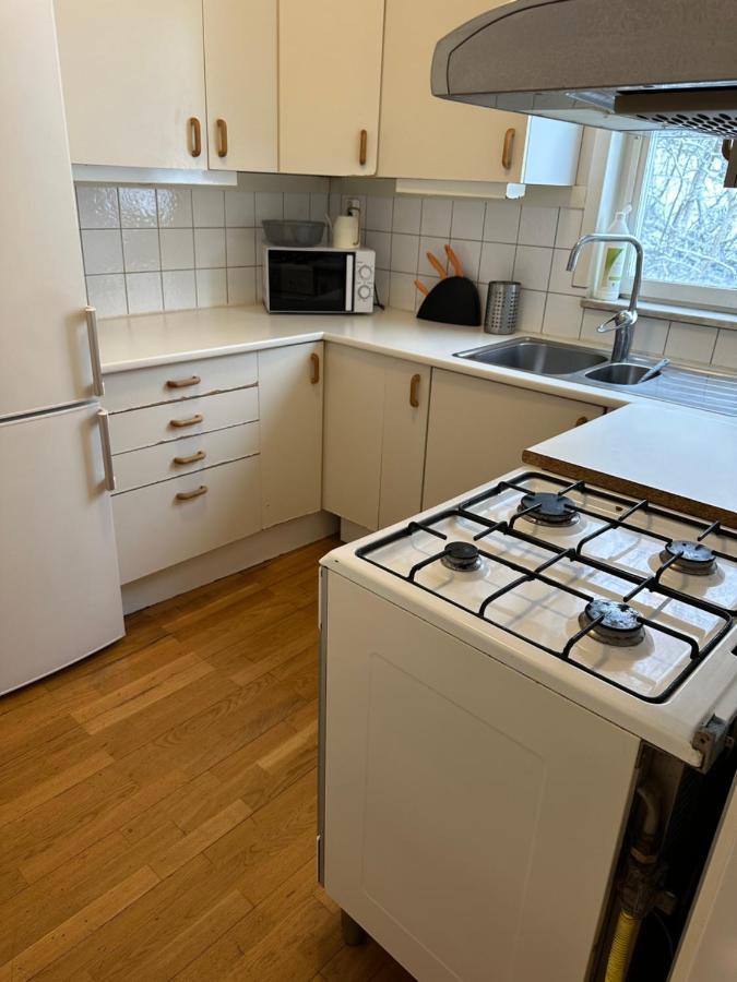 Trivsamma Laegenheter Med Fri Parkering Estocolmo Exterior foto